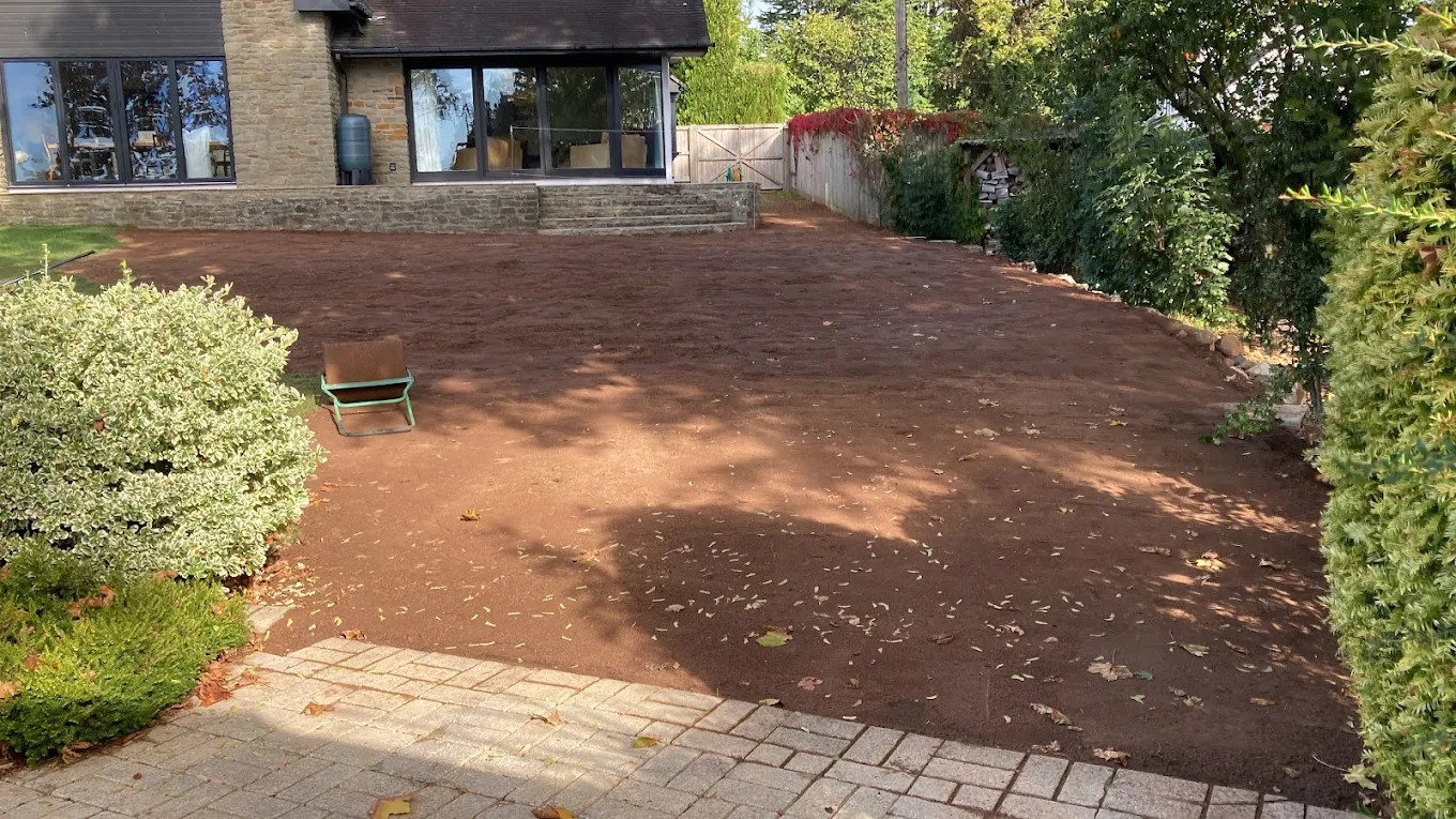 Topsoil delivery